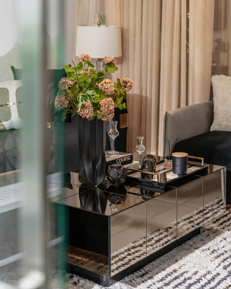 Không gian phòng khách Adora