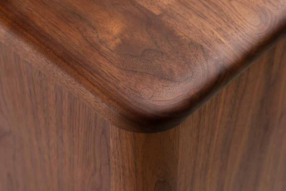 Giường ngủ gỗ tự nhiên - Giá trị thẩm mỹ và văn hóa trong ngôi nhà Việt