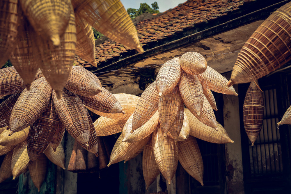 Quy trình sản xuất nội thất từ vật liệu truyền thống: Lợi ích và thách thức ra sao?