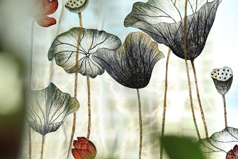 Nét đẹp làng quê Việt qua tranh thêu tay truyền thống