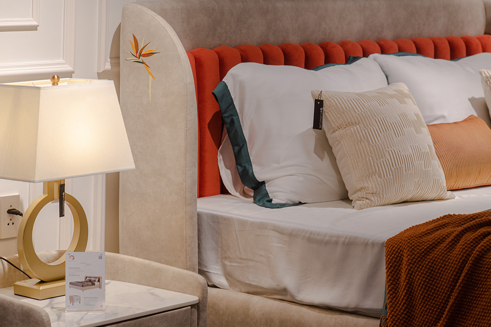 Sản phẩm nội thất với họa tiết thêu thủ công: Độc đáo và tinh tế