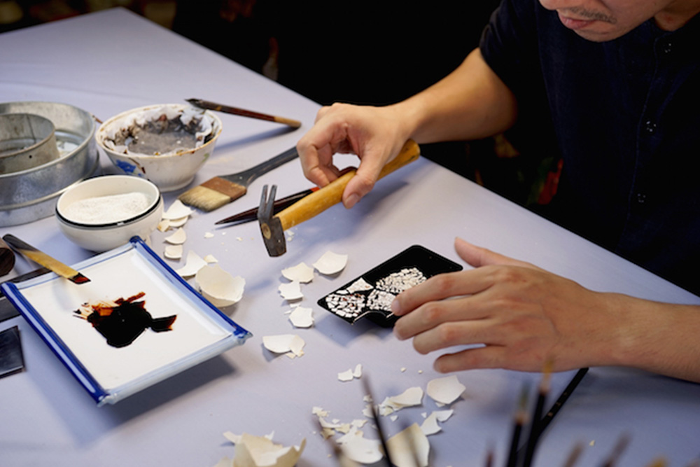 Sản Phẩm Sơn Mài Thủ Công Việt Nam: Độc Đáo Trong Mỗi Đường Vân, Tinh Hoa Trong Mỗi Sản Phẩm