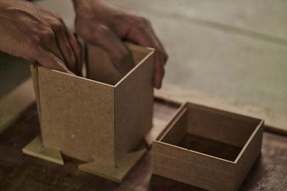 Sản Phẩm Sơn Mài Thủ Công Việt Nam: Độc Đáo Trong Mỗi Đường Vân, Tinh Hoa Trong Mỗi Sản Phẩm