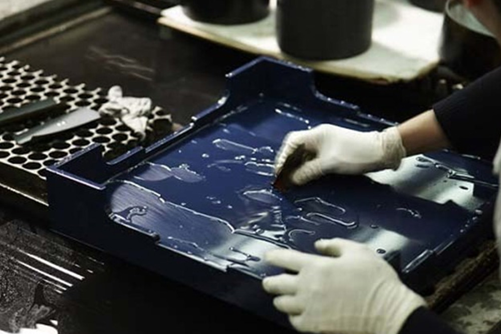 Sản Phẩm Sơn Mài Thủ Công Việt Nam: Độc Đáo Trong Mỗi Đường Vân, Tinh Hoa Trong Mỗi Sản Phẩm