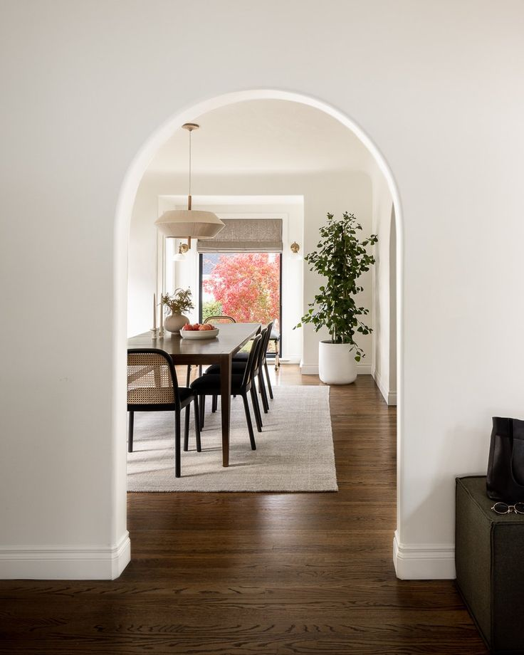 Gợi ý 3 thiết kế phòng ăn nhỏ đẹp cho căn hộ thiếu diện tích