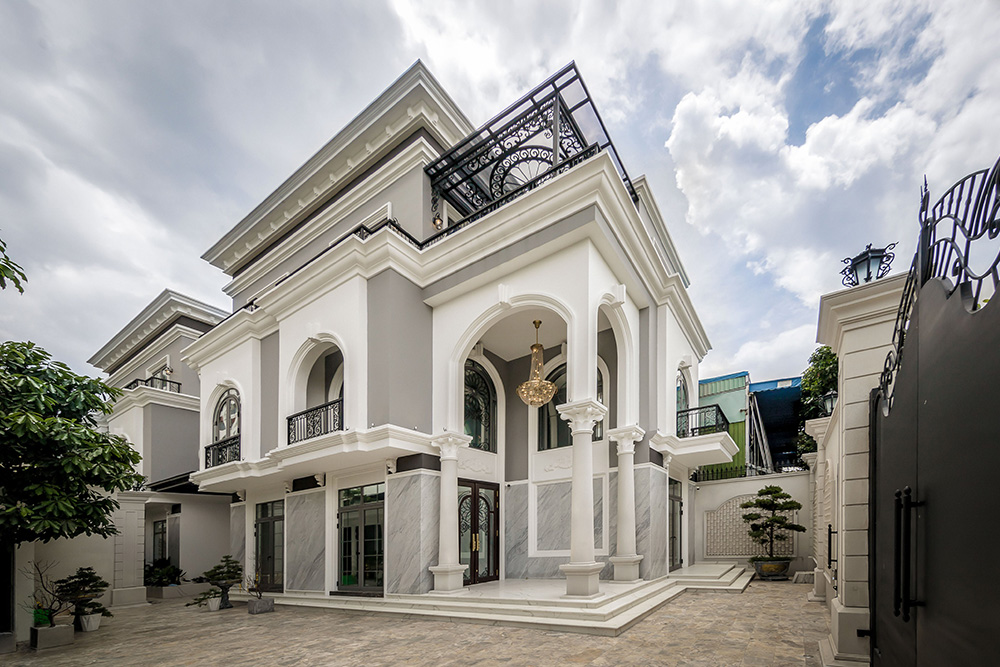 "Giải Mã" Phong Cách Nội Thất Villa Tân Cổ Điển: 5 Dấu Hiệu Nhận Biết Để Bạn Trở Thành Người Sành Điệu Về Nội Thất