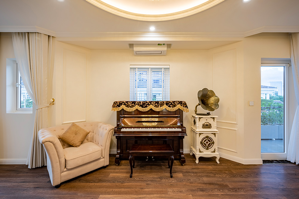 "Giải Mã" Phong Cách Nội Thất Villa Tân Cổ Điển: 5 Dấu Hiệu Nhận Biết Để Bạn Trở Thành Người Sành Điệu Về Nội Thất