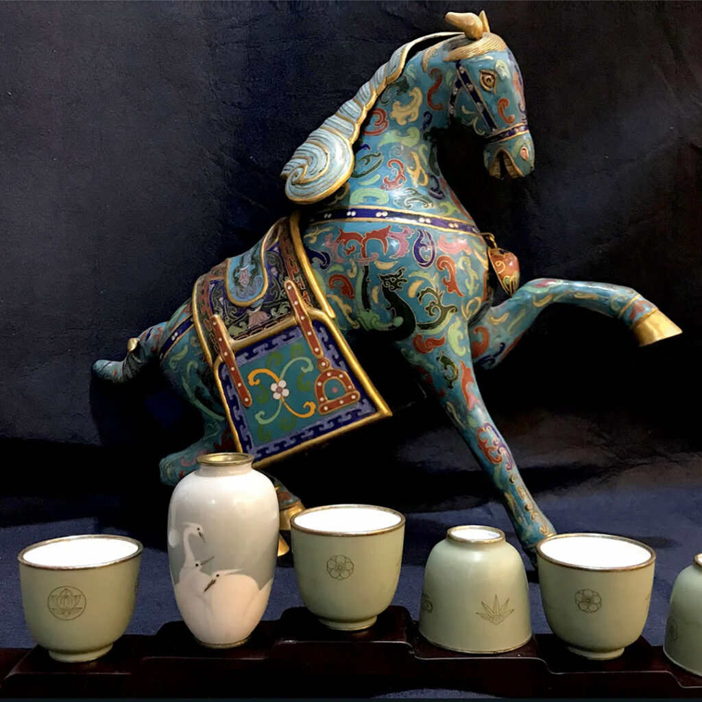 Pháp Lam Huế – Di Sản Cung Đình Và Chất Liệu Nghệ Thuật Cho Nội Thất Cao Cấp